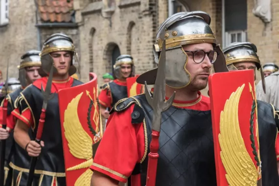2019 27 kruisdraging soldaten 1 -  - Homepage